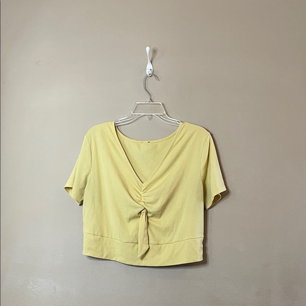 Lee Yellow Crop Top for Women SZ XL
